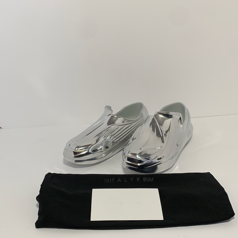 Brand new 1017 Alyx 9SM mono slip-on silver chrome